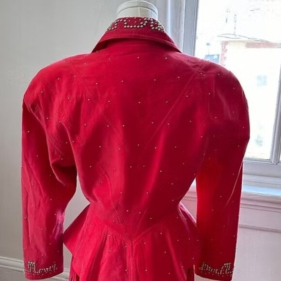 The Bloor Street Glam Suit - Picture 3 of 4